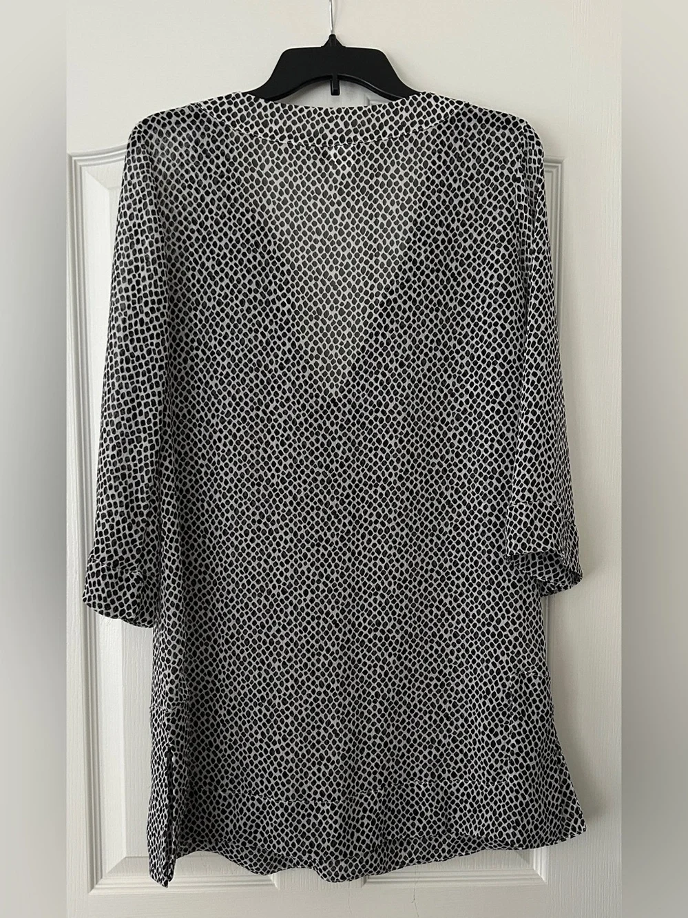 Tommy Bahama Black & White Printed swimsuit coverup